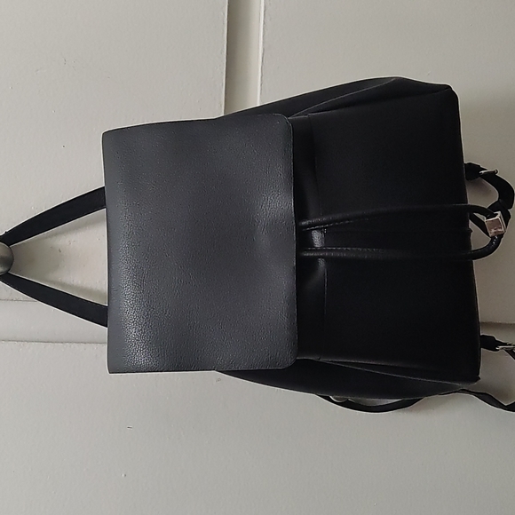 Zara Womens black backpack - Picture 2 of 5